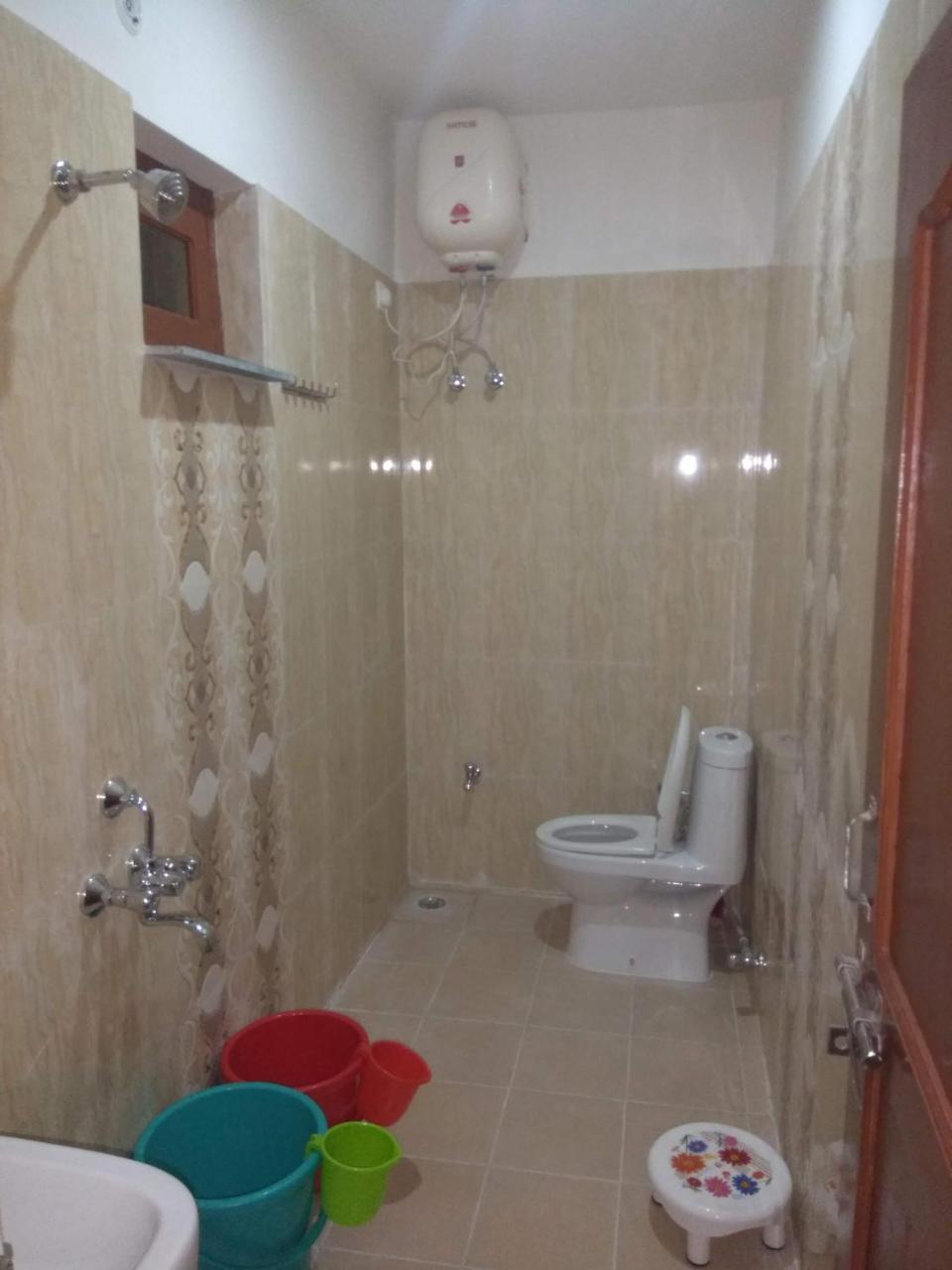 Maa Ananda Mayee Guest House บินซาร์ ภายนอก รูปภาพ
